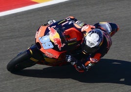 José Antonio Rueda y David Muñoz lideran la primera jornada en Motorland