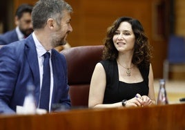 Ayuso acusa a la izquierda de utilizar las residencias de manera «mezquina» para tapar a la «mafia»
