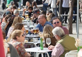 Vive en el centro de Madrid y ya no puede más con el turismo en los bares: «Estamos perdiendo muchas costumbres españolas»